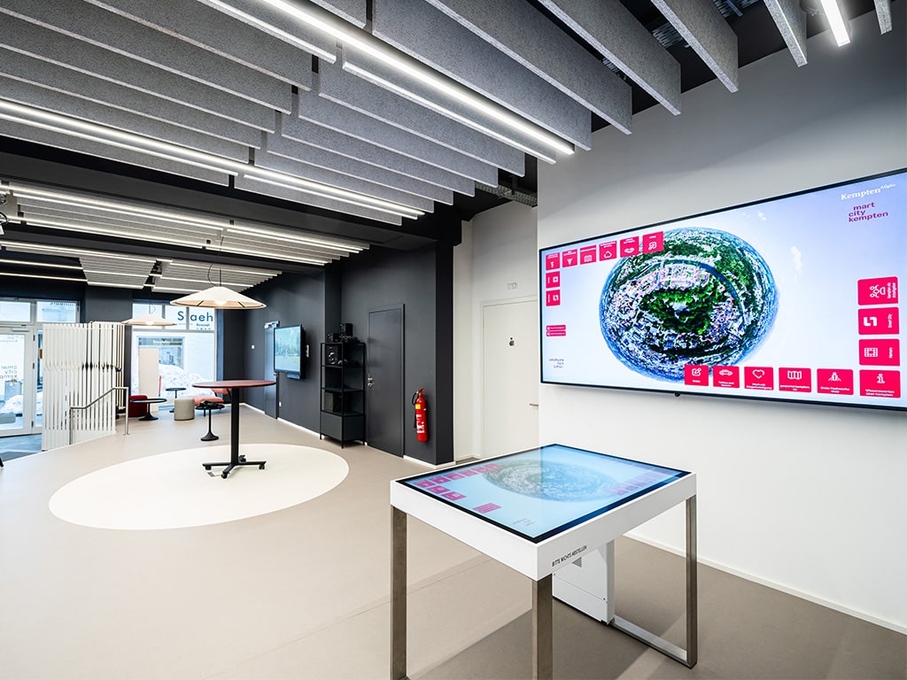 With the move to the modern new building on Pariser Platz in Stuttgart, the presentation and seminar technology is also to be modernized in a forward-looking way.