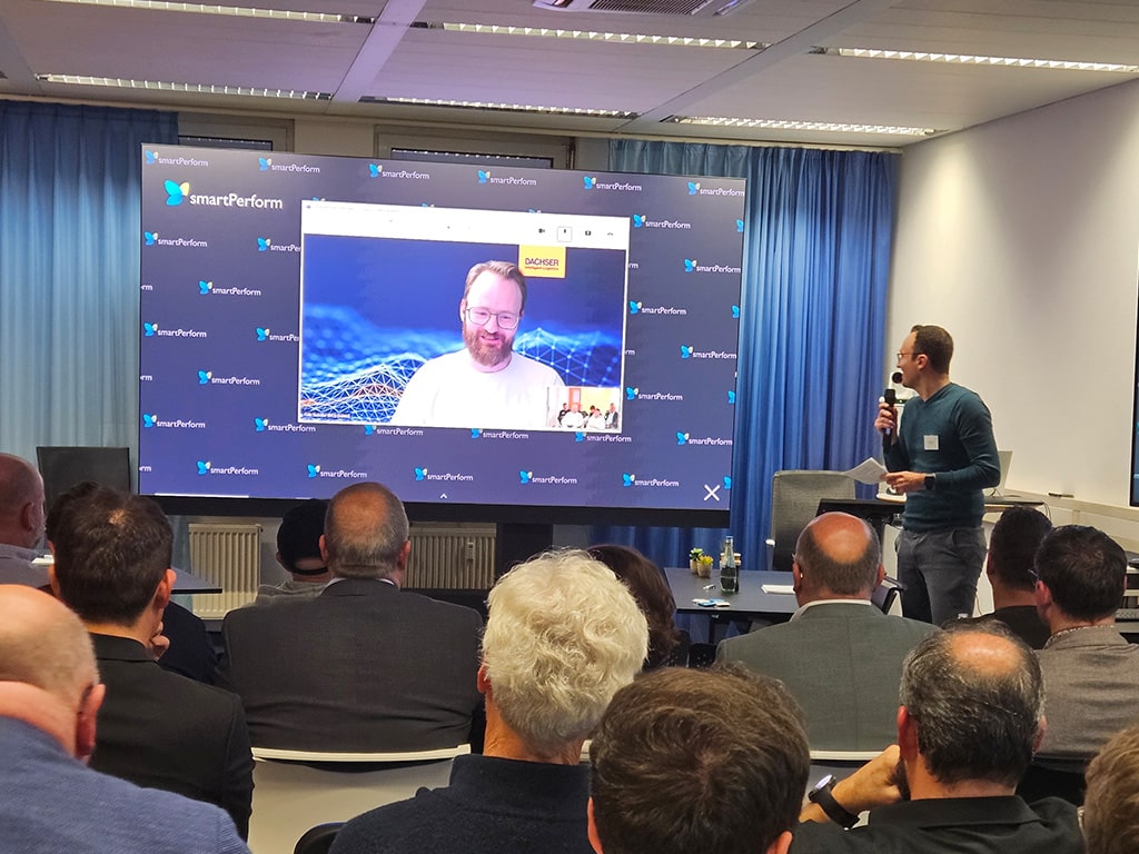 Videopräsentation vor Publikum bei Konferenz