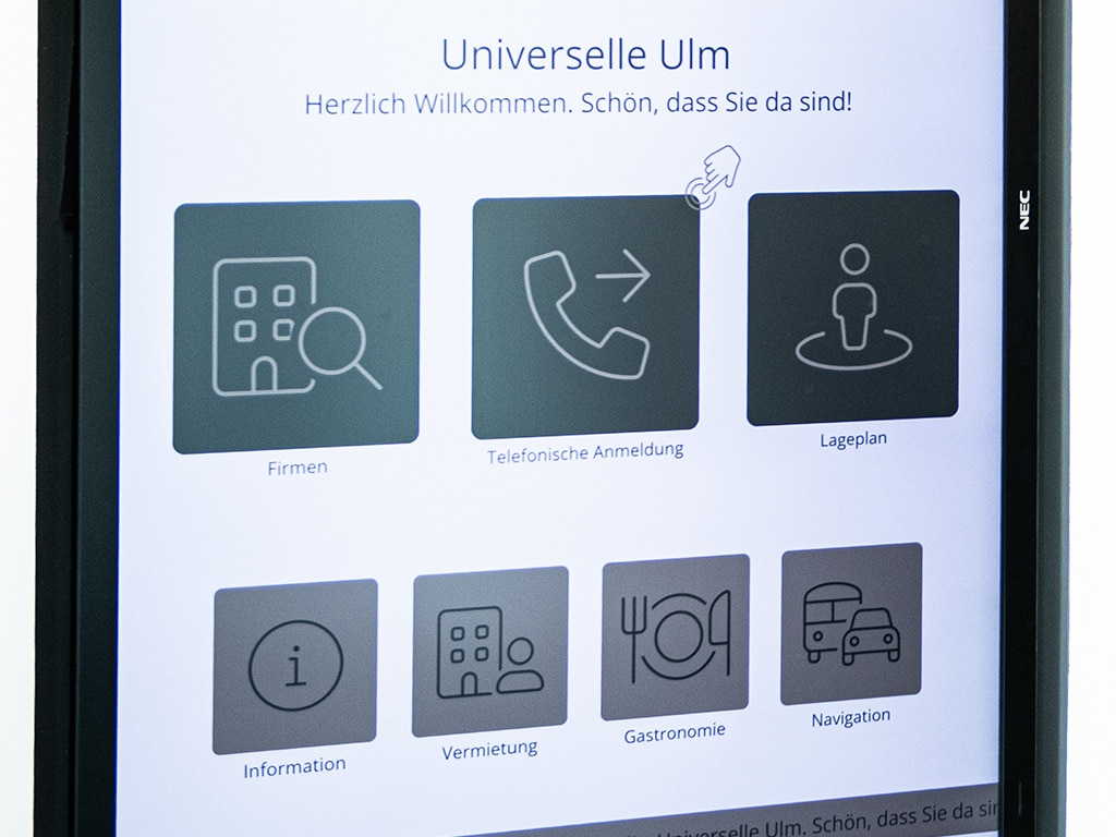 With the move to the modern new building on Pariser Platz in Stuttgart, the presentation and seminar technology is also to be modernized in a forward-looking way.