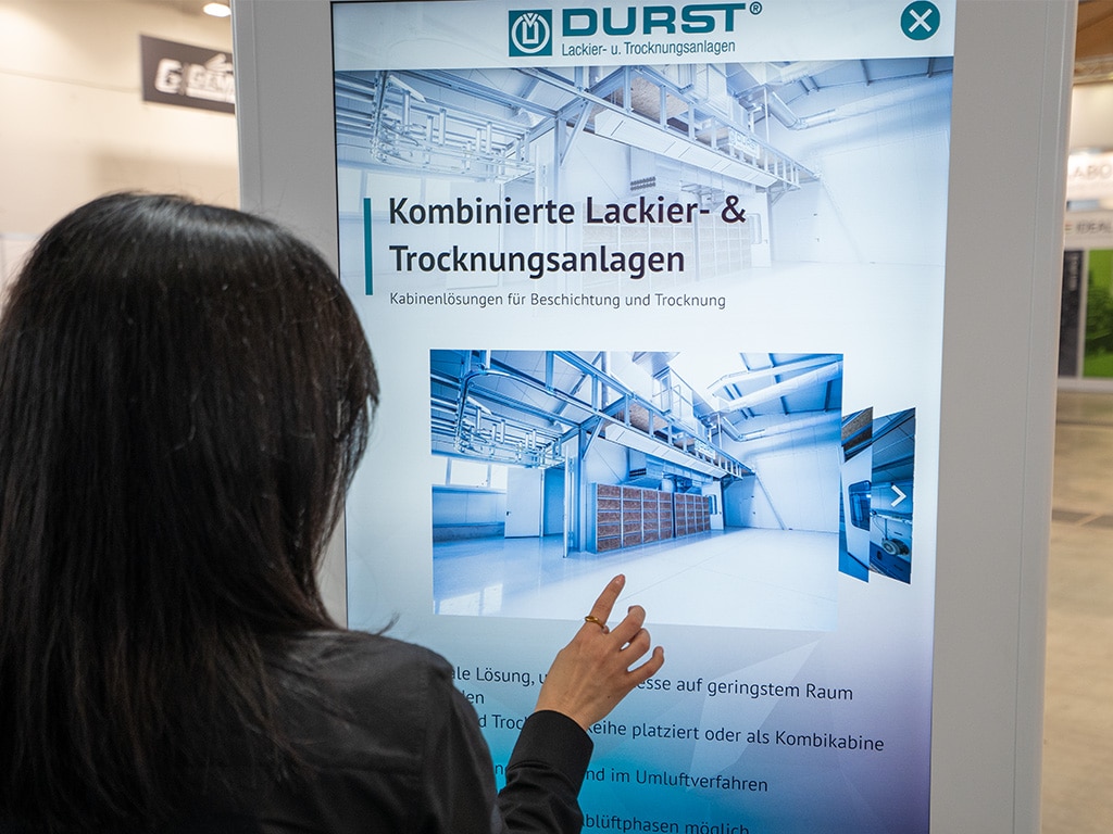 With the move to the modern new building on Pariser Platz in Stuttgart, the presentation and seminar technology is also to be modernized in a forward-looking way. With the move to the modern new building on Pariser Platz in Stuttgart, the presentation and seminar technology is also to be modernized in a forward-looking way.