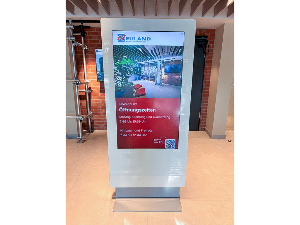 Mit dem Umzug in den modernen Neubau am Pariser Platz in Stuttgart, soll auch die Präsentations- und Seminartechnik zukunftsweisend modernisiert werden. Mit dem Umzug in den modernen Neubau am Pariser Platz in Stuttgart, soll auch die Präsentations- und Seminartechnik zukunftsweisend modernisiert werden.